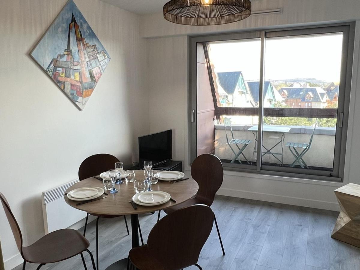 Cabourg : Duplex Renove 2 Pieces, Acces Direct Plage, Fibre, Parking, Cuisine Equipee, 4 Pers. - Fr-1-487-351 Exterior photo